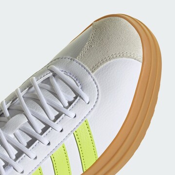 Sneaker bassa 'Court Bold' di ADIDAS SPORTSWEAR in bianco