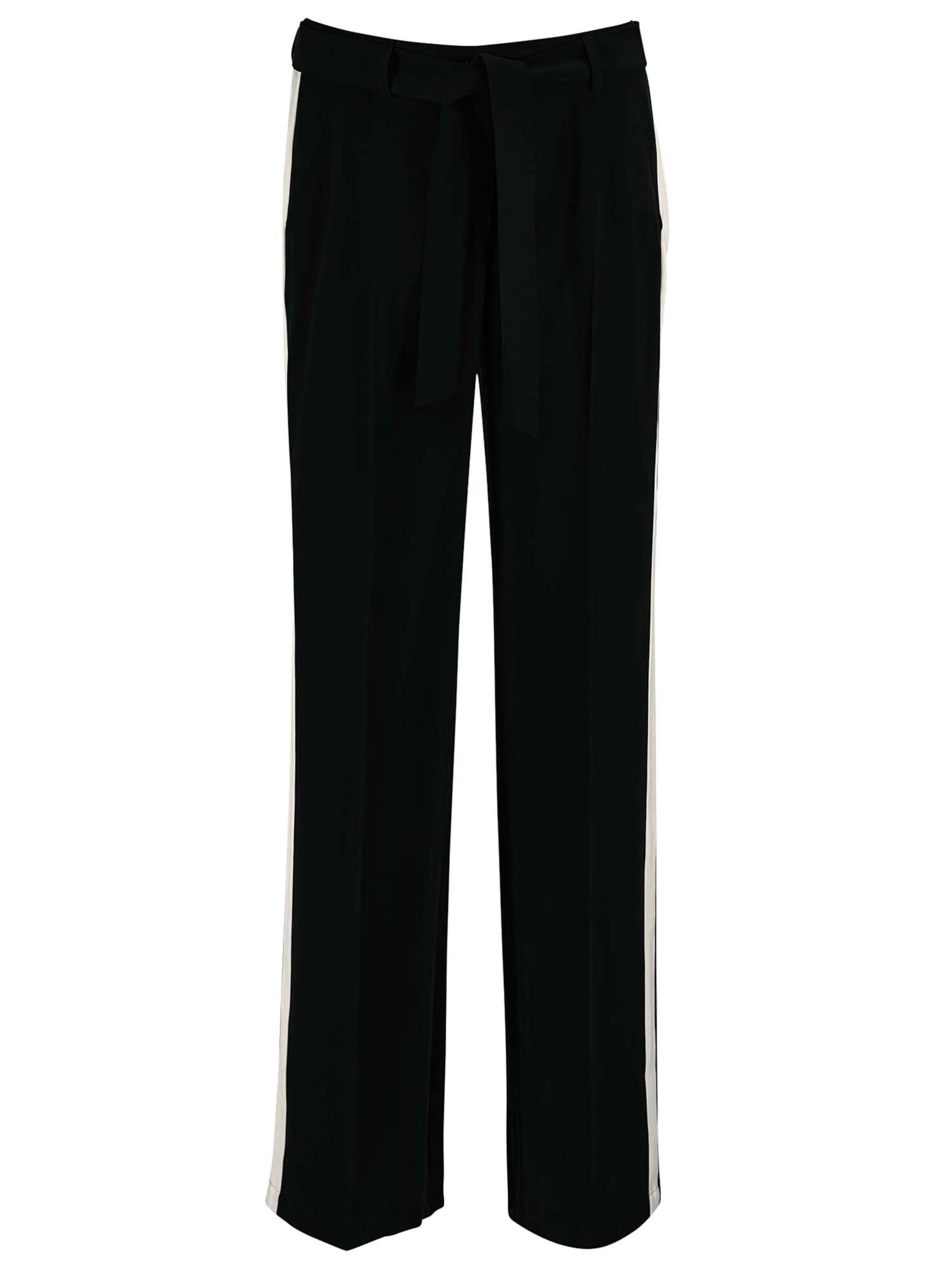 MADELEINE Loosefit Pantalon in Zwart: voorkant