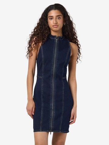 Noisy may Jurk in Blauw: voorkant