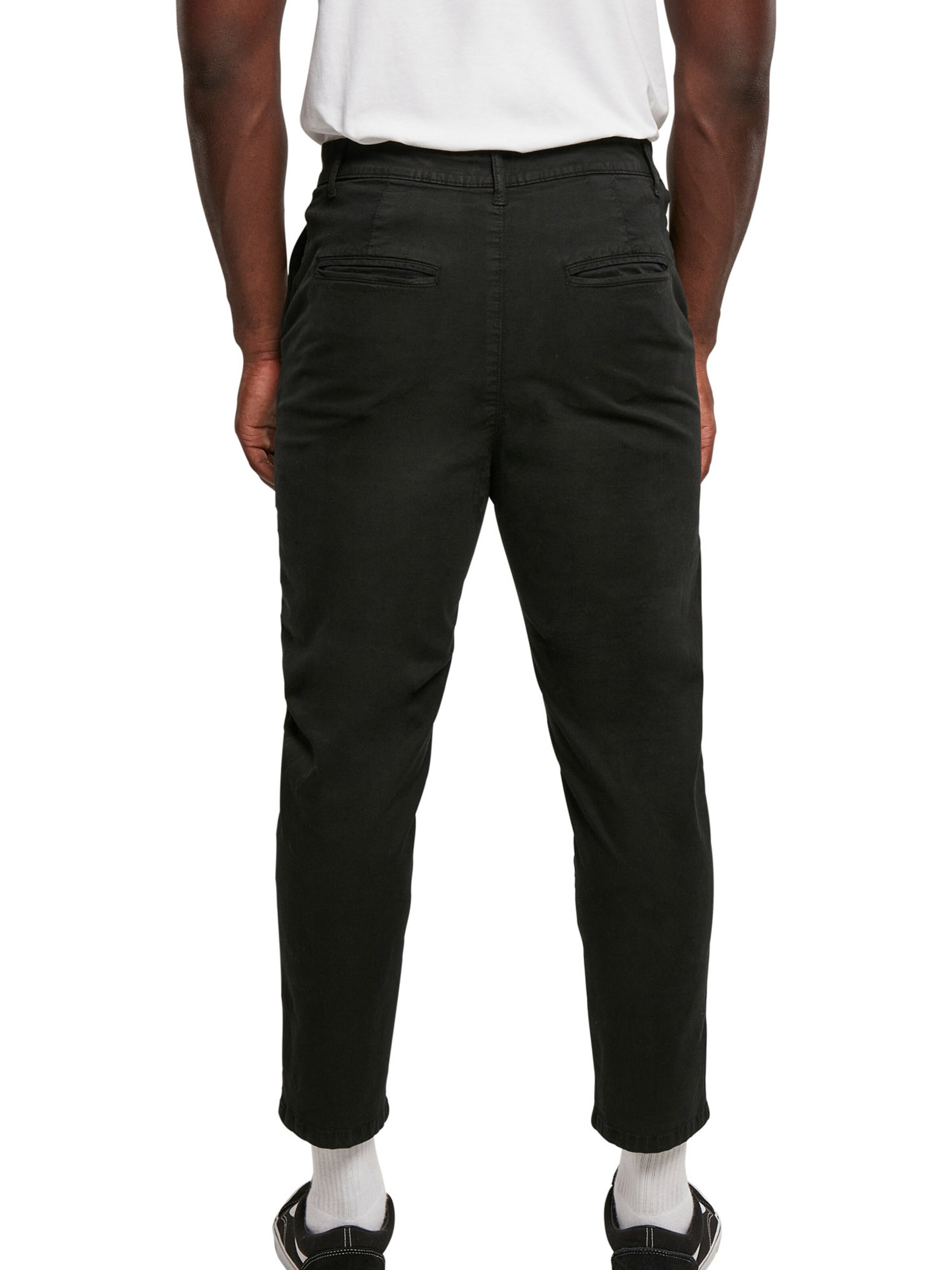 regular Pantaloni chino di Urban Classics in nero