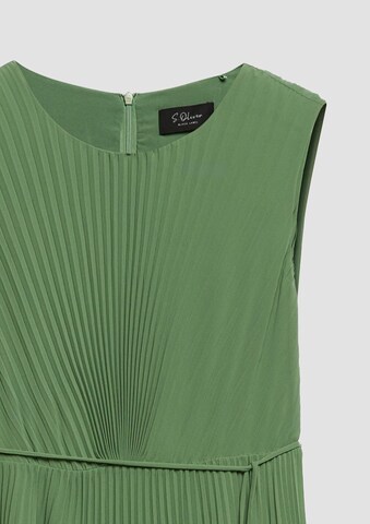 Robe s.Oliver BLACK LABEL en vert