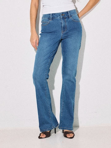 Noisy may - Bootcut Vaquero 'NMSTEVIE' en azul: frente