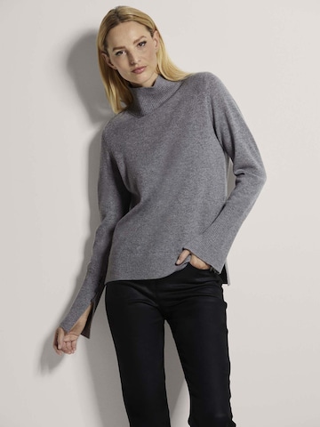 Pull-over MADELEINE en gris : devant
