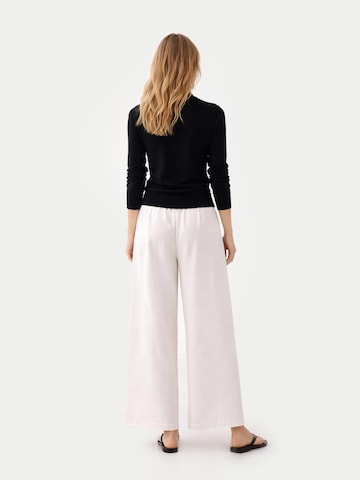 GOBI Cashmere - Jersey 'Women's Timeless Cashmere Turtleneck Sweater' en negro
