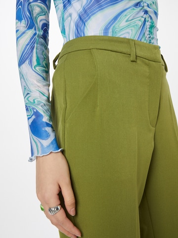 minimum regular Παντελόνι με τσάκιση 'HALLI' σε πράσινο