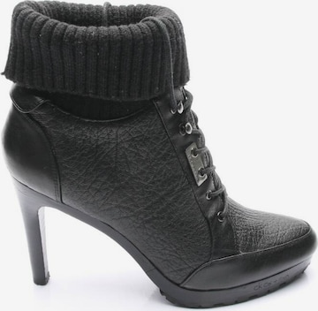 Calvin Klein Dress Boots in 41 in Black: front