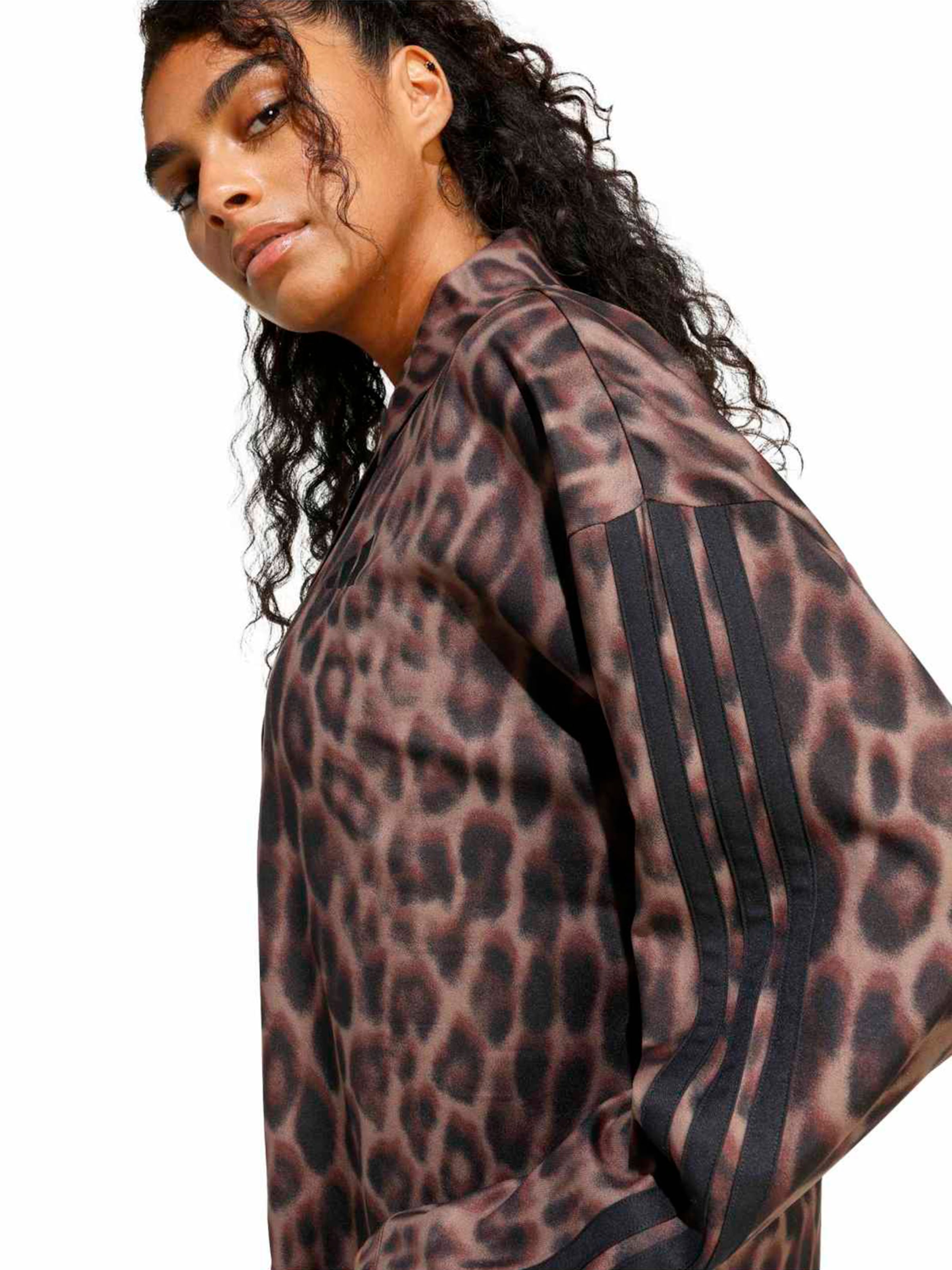 ruda ADIDAS SPORTSWEAR Sportinė striukė 'Seasonal Essentials'