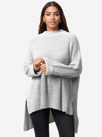 Elara Trui in Grijs: voorkant