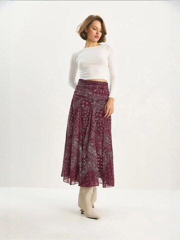 Gonna di Bianco Lucci in rosso