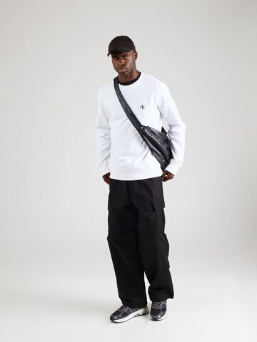 Calvin Klein Jeans Sweatshirt 'Essential' in White