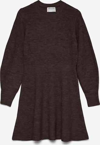 Vero Moda Curve Dress in Brown: front