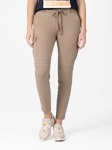 Coupe slim Pantalon cargo 'Malika' TIMEZONE en marron : devant