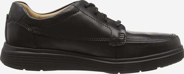 Pantofi cu șireturi de la CLARKS pe negru