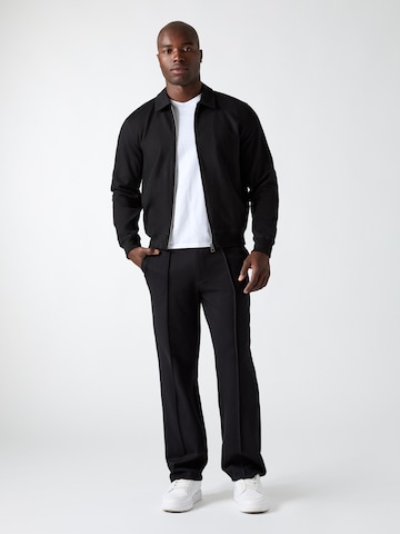 GUESS - Sudadera con cremallera en negro