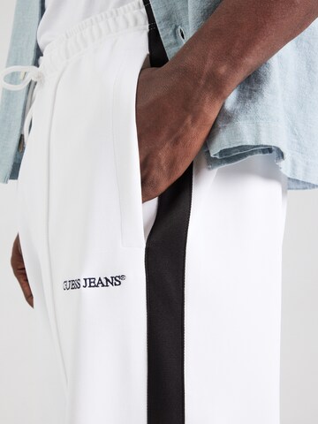 GUESS JEANS Loosefit Hose in Weiß