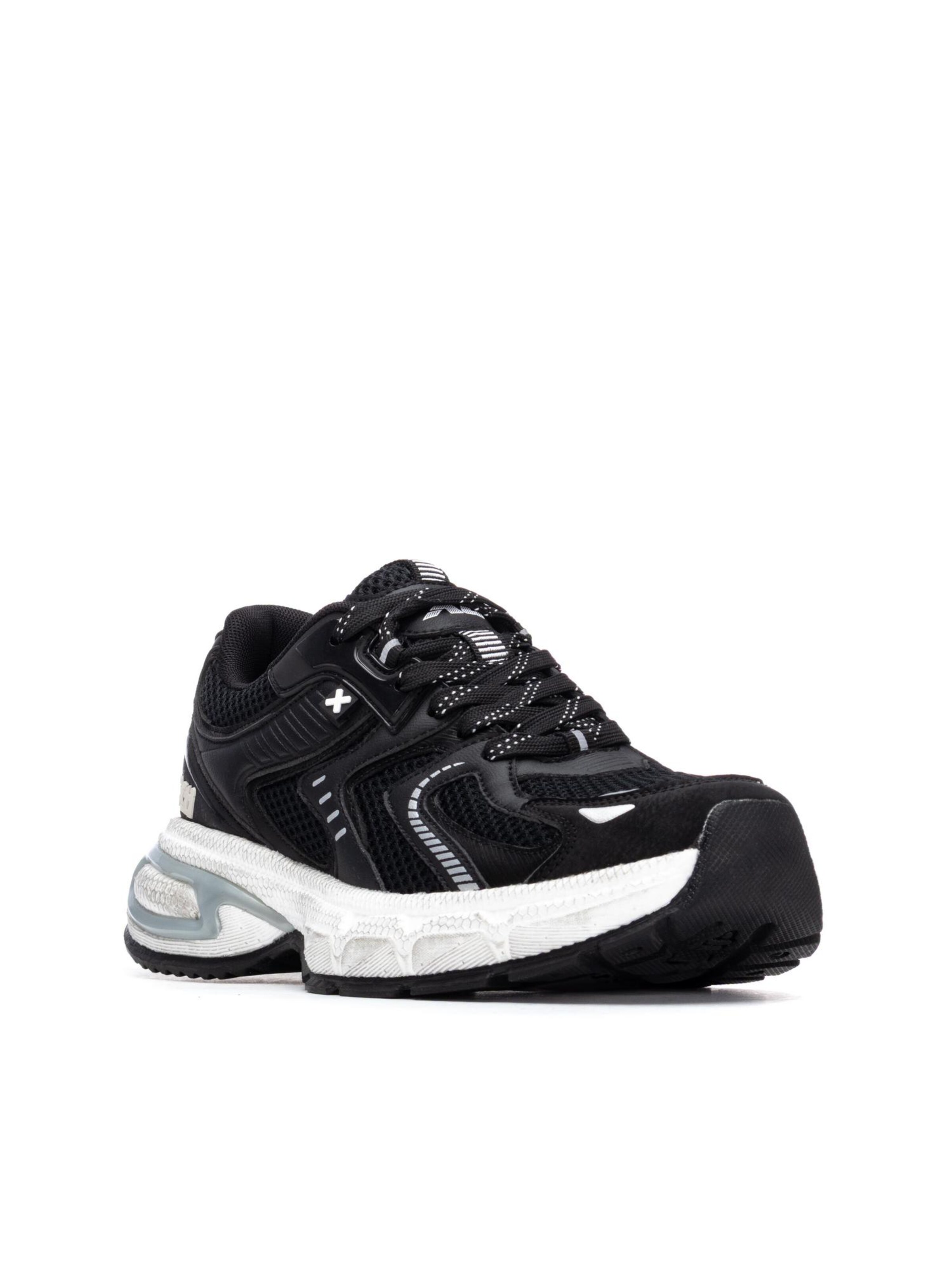 Xti - Calzado deportivo en negro