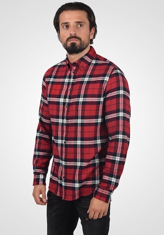 BLEND Regular fit Overhemd 'Flinn' in Rood: voorkant