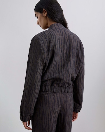 mėlyna Scalpers Demisezoninė striukė 'Obom'