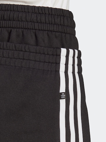 ADIDAS ORIGINALS - Falda 'Always Original' en negro