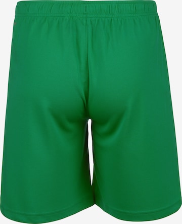 PUMA Regular Sportshorts 'TeamRise' in Grün