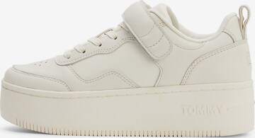 Tommy Jeans Sneakers in Beige: front