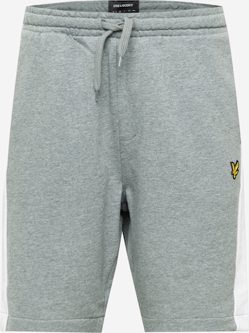 Lyle & Scott Regular Broek in Grijs: voorkant