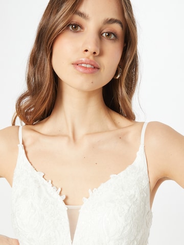 mascara Φόρεμα κοκτέιλ σε λευκό