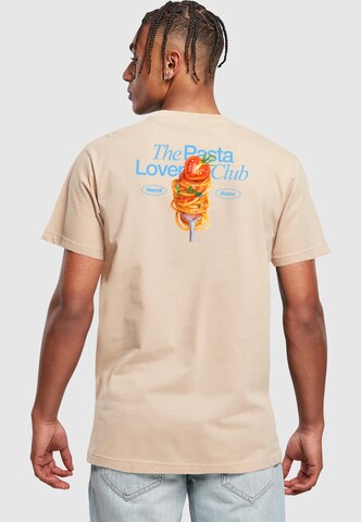 T-Shirt 'The Pasta Lover Club' Mister Tee en beige : devant