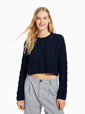 Pull-over Bershka en bleu : devant