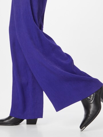 IVY OAK Loose fit Trousers 'PIA' in Purple