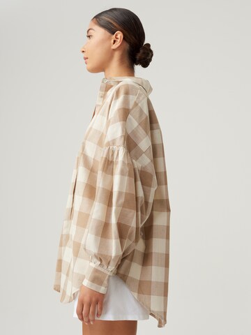 The Fated Blouse 'VAL' in Beige