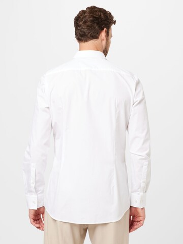 HUGO - Ajuste regular Camisa de negocios 'Koey' en blanco