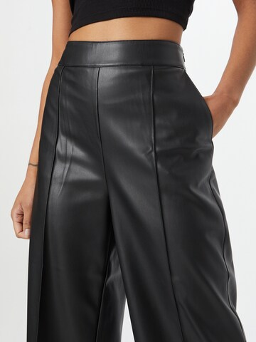 Warehouse Wide leg Trousers with creases in Black