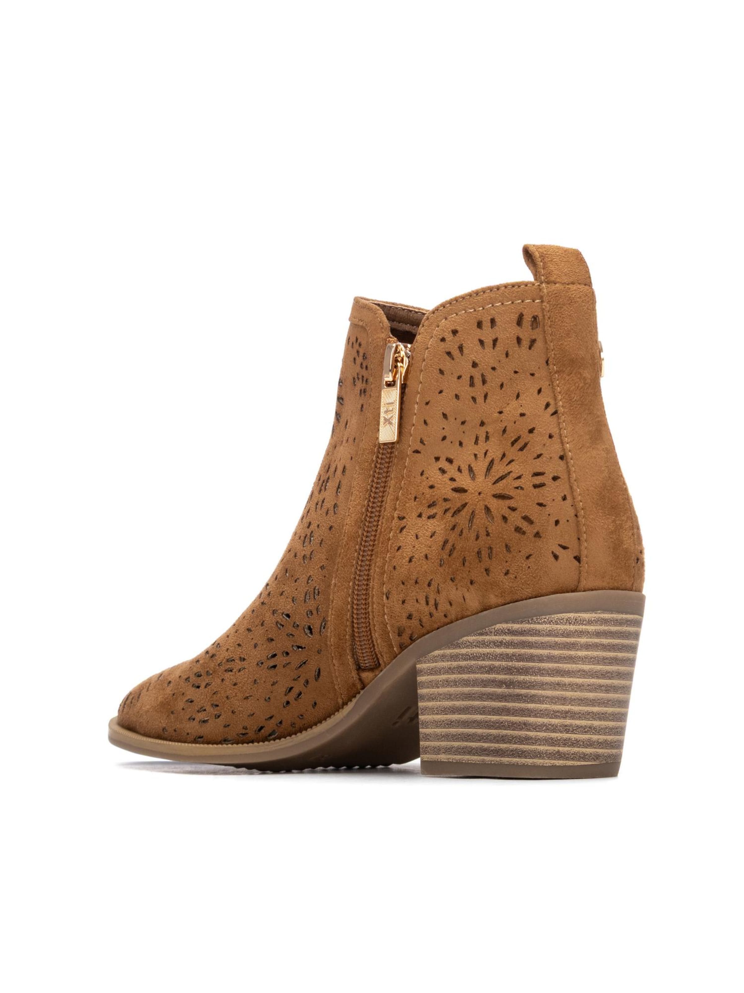 Xti Stiefelette‌‌‌‌‌ in Beige