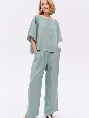 Blue Shadow Wide leg Pants in Green