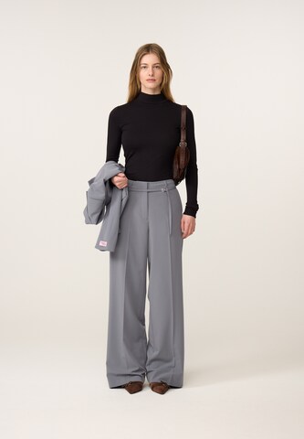Fabienne Chapot Wide leg Pants in Grey