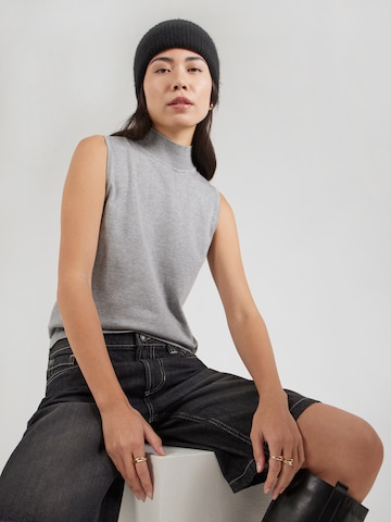 Soft Rebels Pulóver 'SRMarla' - szürke: elől