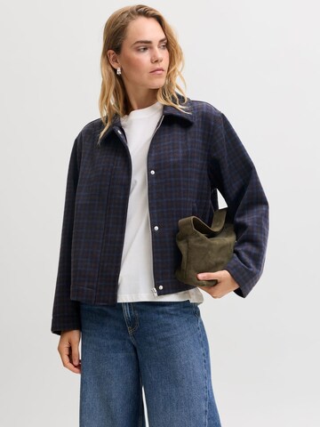 JJXX Between-season jacket 'JXWilma' in Grey: front