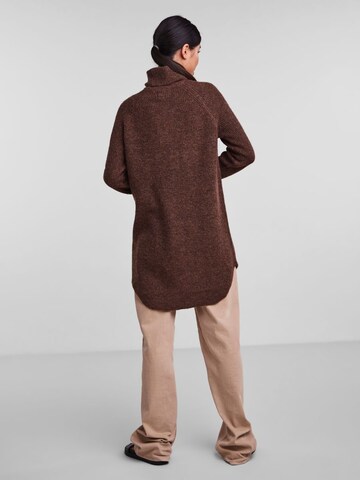 Pull-over 'Ellen' PIECES en marron