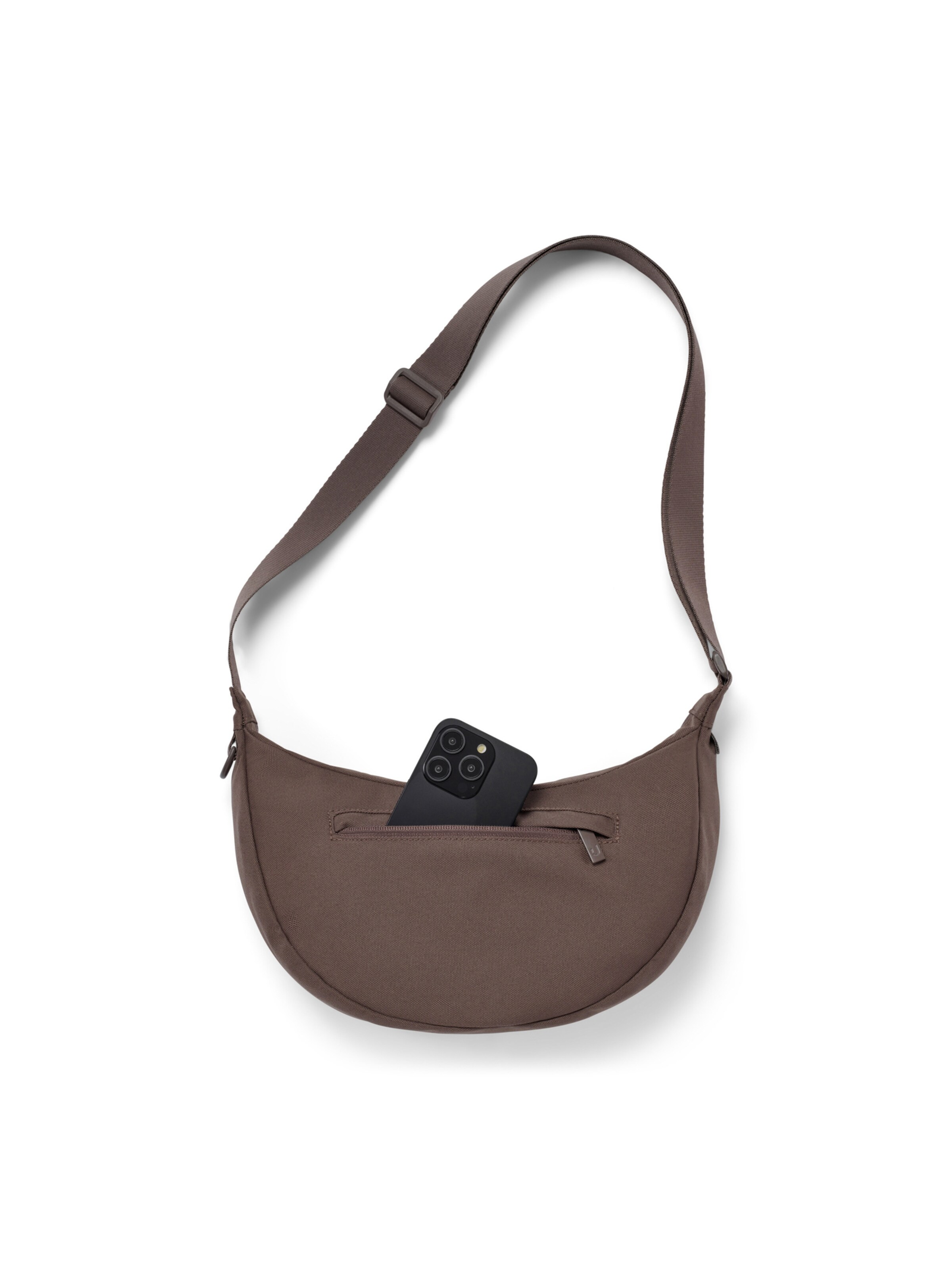 Johnny Urban Half Moon Bag 'Ally Medium' in Braun