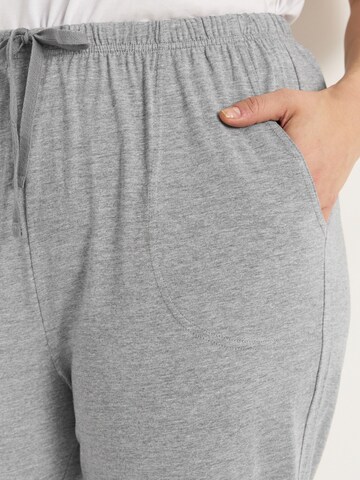 Effilé Pantalon Cellbes of Sweden en gris