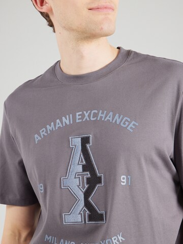 ARMANI EXCHANGE - Camiseta en gris
