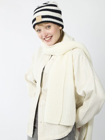 CODELLO Beanie in White