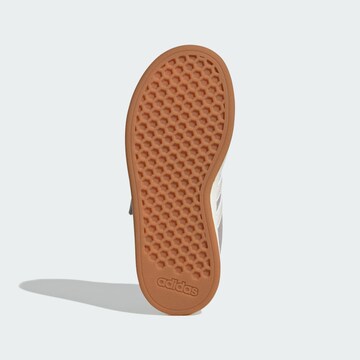 ADIDAS SPORTSWEAR Sneakers 'Grand Court 00s' in Grijs