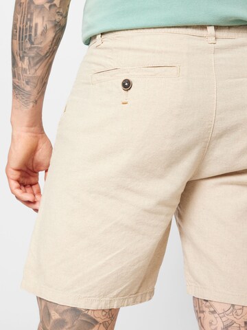 Springfield Regular Shorts in Beige