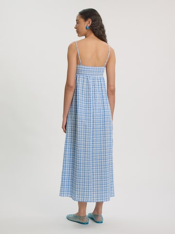 Robe 'Aitana' EDITED en bleu