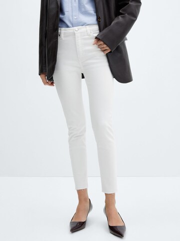 Skinny Jean 'ISA' MANGO en blanc : devant