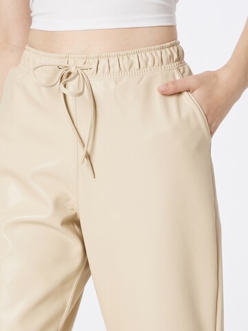 Abercrombie & Fitch Tapered Trousers in Beige