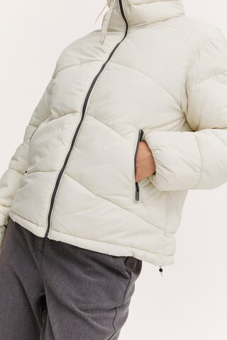 Veste d’hiver b.young en blanc