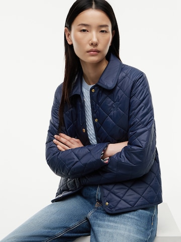 TOMMY HILFIGER Jacke in Blau